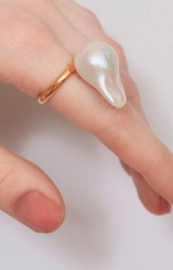 Baroque ring