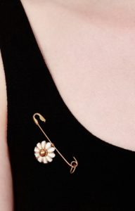 Pearl drop safety pin