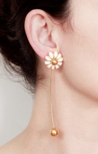 Light earcuff