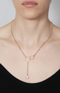 Gold necklace with original clasp and a pearl