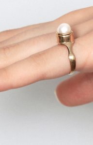 Clearl round signet