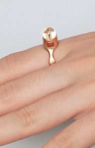Pearl round signet