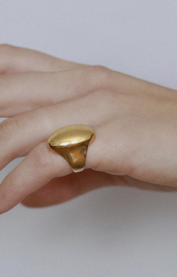 Dome signet ring in gold plated silver