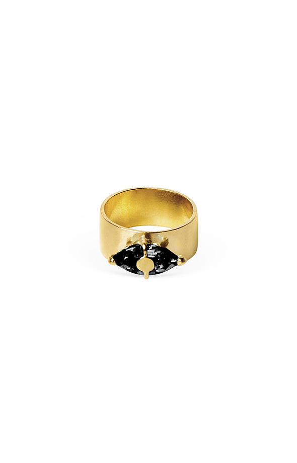 Gold ring with a black spinel